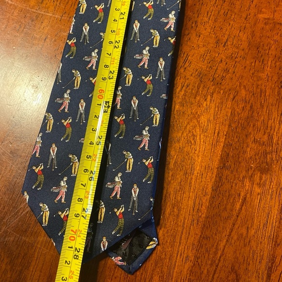 Golf-Themed Pattern Neck Tie 100% Silk Handmade - Picture 7 of 7